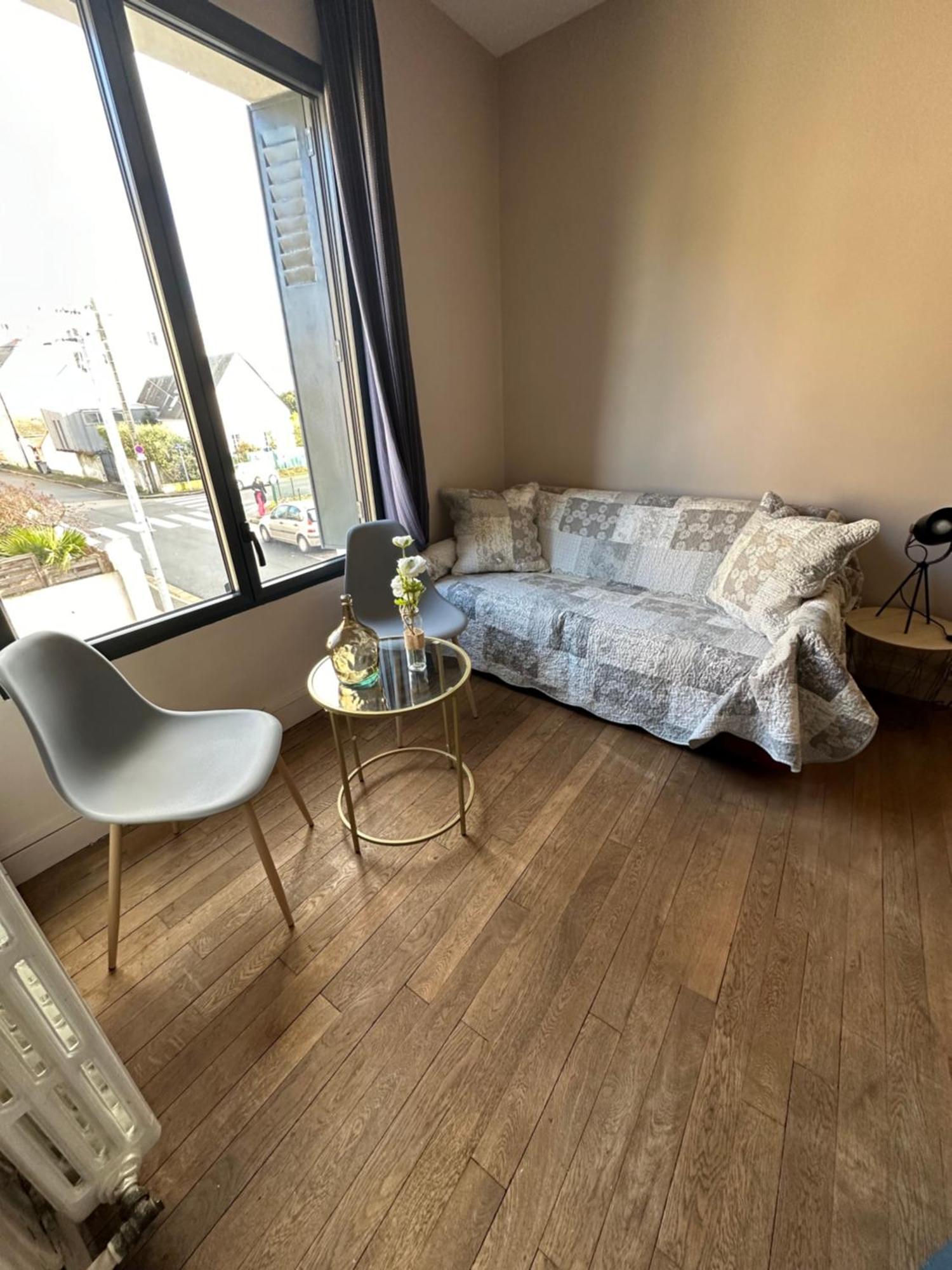 טור Maison De Ville Idealement Placee מראה חיצוני תמונה
